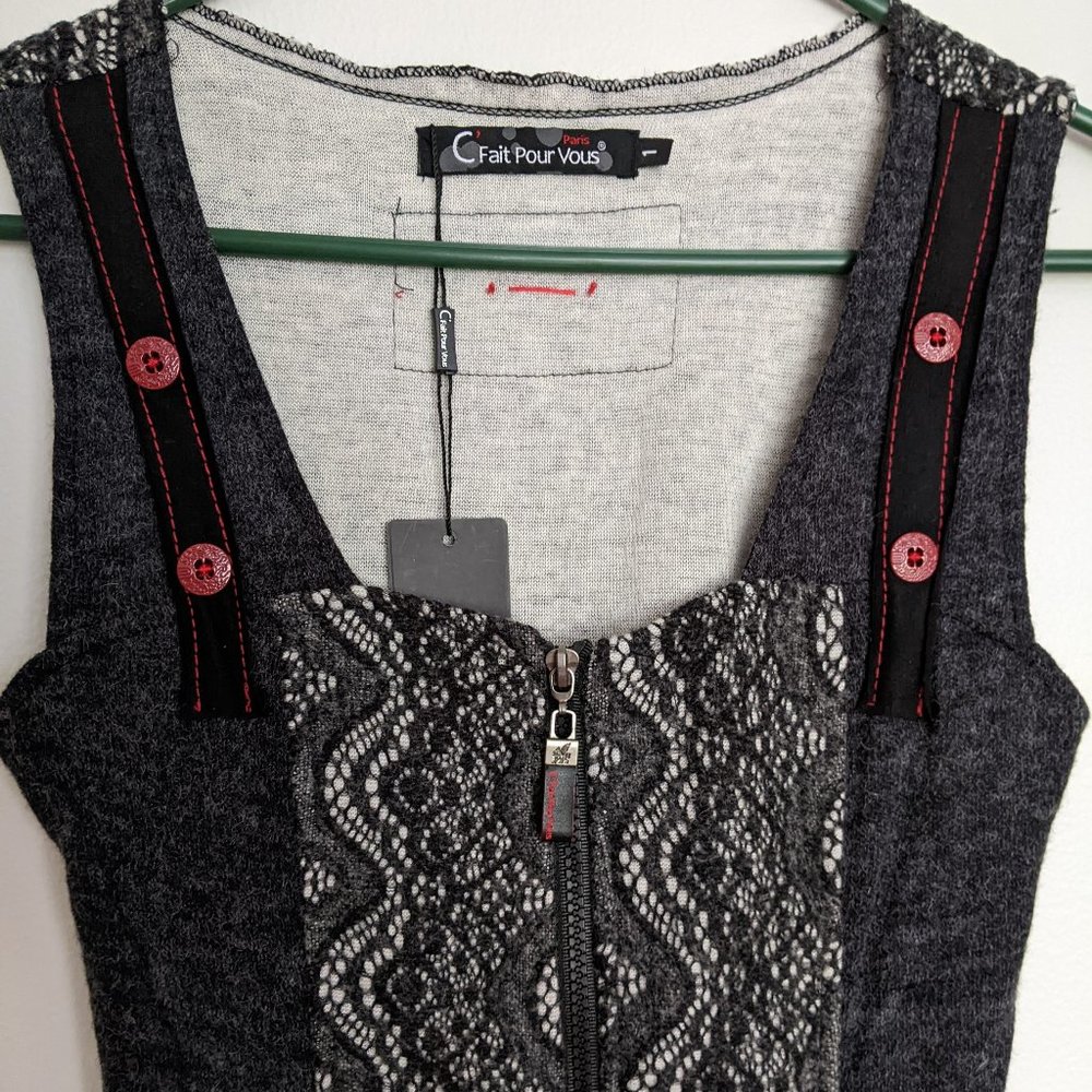 C'Fait Pour Vous Paris -  Lace-up back Dress with pockets! NWT - Small
